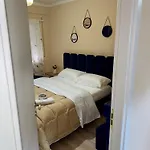 Cozy 2br In Appartement