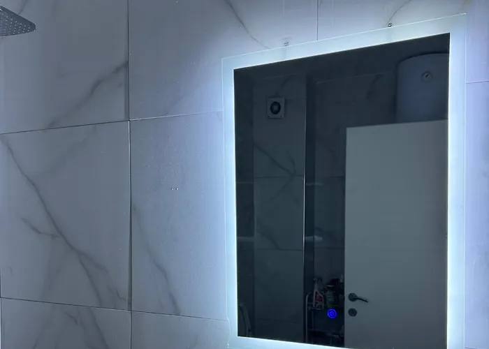 Cozy 2br In * 地拉那